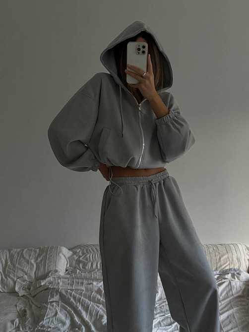 Женский базовый костюм двойка: кофта и брюки замша Серый Одесса - изображение 3