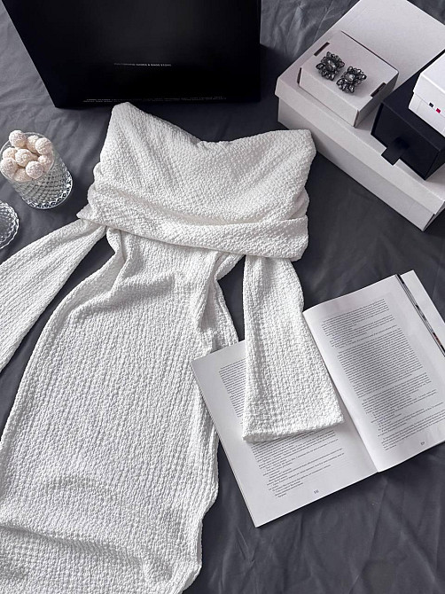 Женское элегантное нежное платье из нежного трикотажа букле Одесса - изображение 8