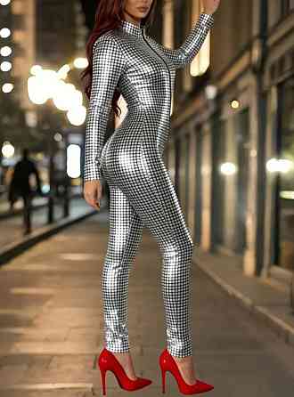 Комбінезон жіночий облягаючий блискучий з геометричним принтом та довгим рукавом для вечірки Київ