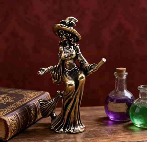 Фігурка відьма на мітлі вінтаж бронза, декоративна статуетка відьма, готичний декор, подарунок Halloween Київ