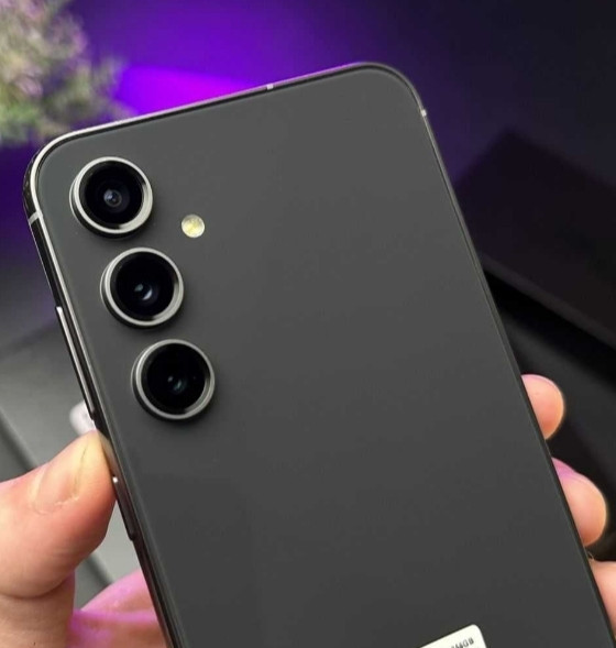 Смартфон: NEW Samsung Galaxy S23 FE 8/256Gb Graphite Київ - фото 3