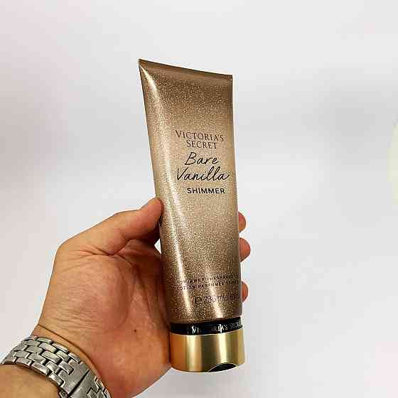 Лосьйон для тіла Victoria's Secret Bare Vanilla Shimmer 236 мл Original ZM-35 Івано-Франківськ