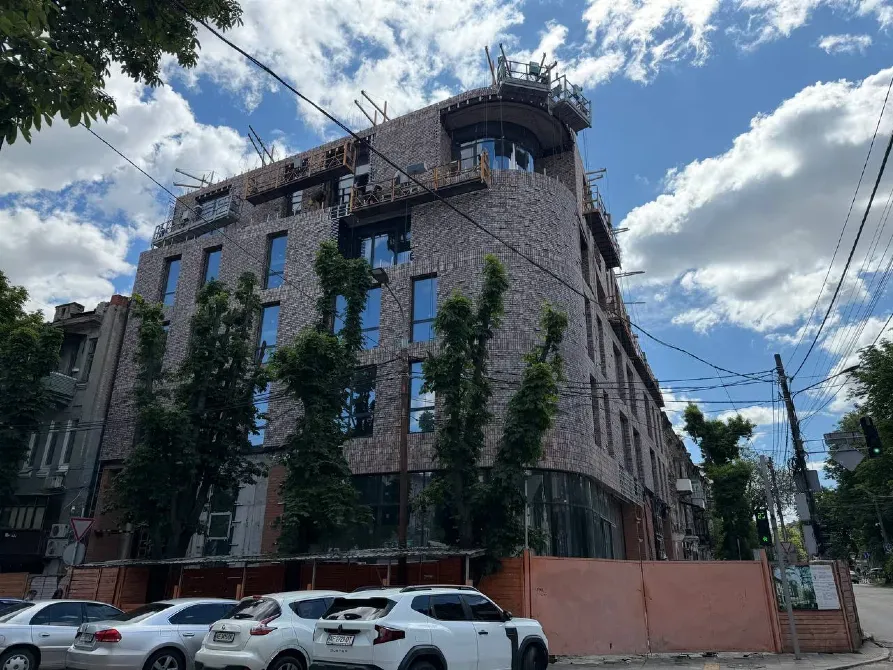 Новое здание в центре города, Староказацкая 20, на перекрестке. Уникальный проект, от именитых дизайнеров. Система отопления и кондиционирования возду Днепр - изображение 2