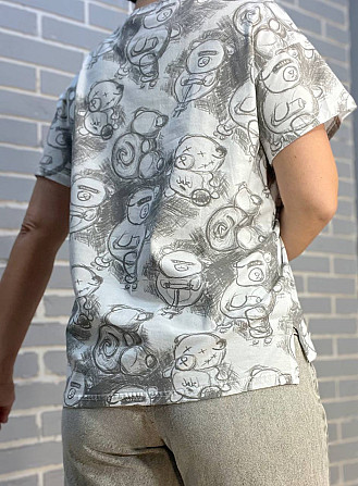 Футболка женская JIANMEI 076 рисунок мишки свободного кроя one size белая, белый, one size Киев - изображение 18