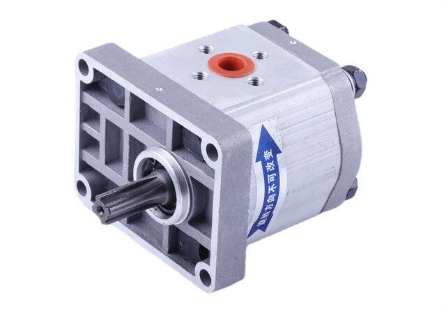 Насос шестеренчатый 314  левый, шлиц, боковой выход Мукачево - изображение 1