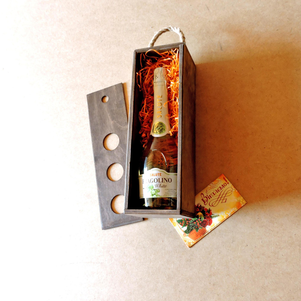 Подарочная коробка 