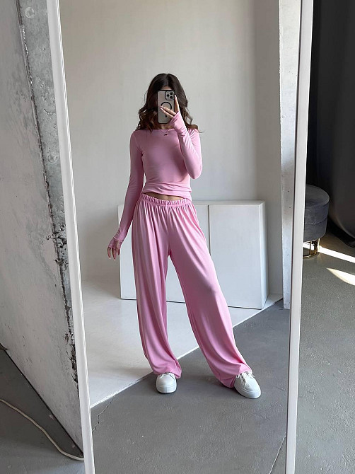 Жіночий базовий прогулянковий костюм-двійка: лонгслів і штани турецька віскоза Барбі, 42/46 Одеса - фото 1