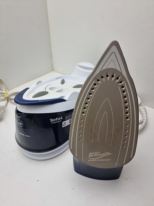 Праска з парогенератором Tefal Fasteo SV6020 ( товар вживаний) Луцк - изображение 3