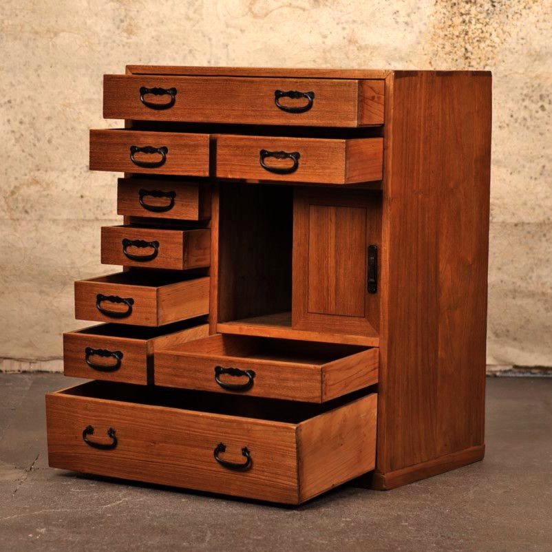 Комод тансу 