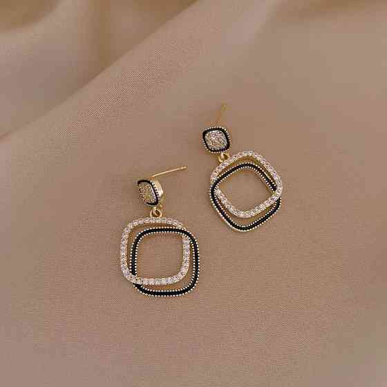 Женские серьги гвоздики 35 на 20 мм золотисто-черный Киев