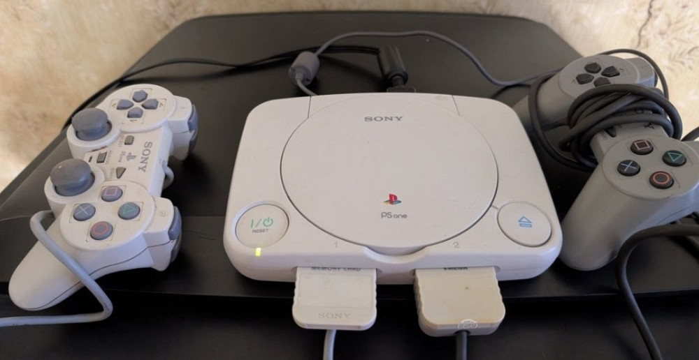 Playstation one Slim PS1 ,2 карти пам'яті,, 2 джойстика 25 ігр. Київ - фото 6