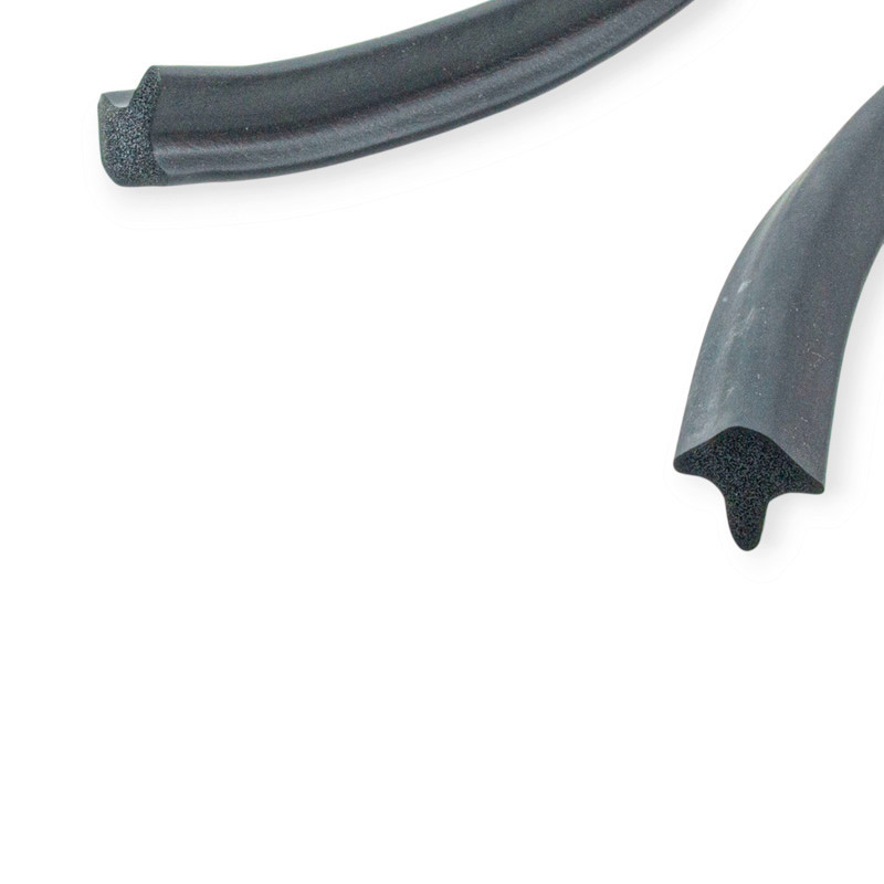 Ущільнювач ЗІЛ (м'який) стрілка (3500 мм) двері Мукачево - фото 1