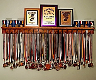 Полка для медалей 