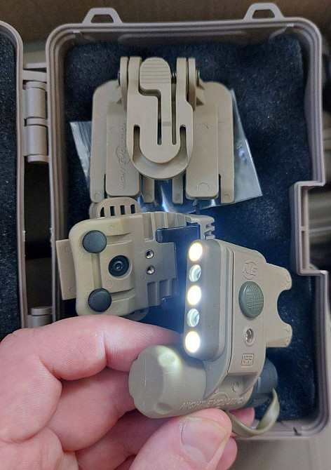 Тактичний ліхтарик на шолом (біле та червоне світло) Койот Вінниця - фото 7