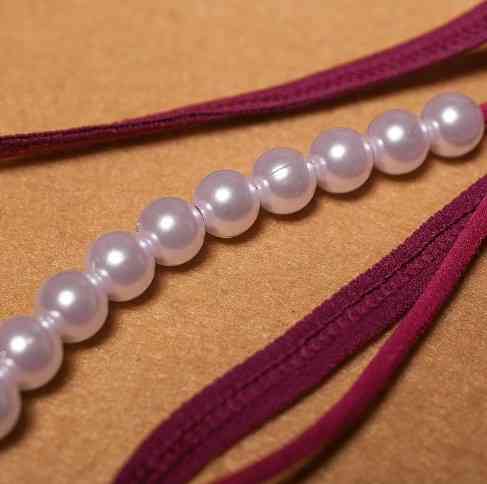 Трусики з розрізом і намистинками еротичні універсальний бордовий Київ