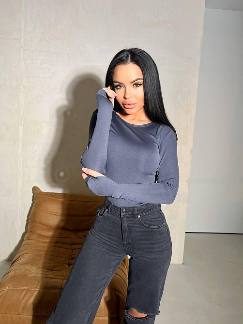 Жіночий базовий лонгслів із мікродайвінгу Графіт Одеса - фото 3