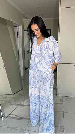 Жіночий легкий принтований костюм-трійка: хустка, сорочка та штани софт Блакитний Одеса