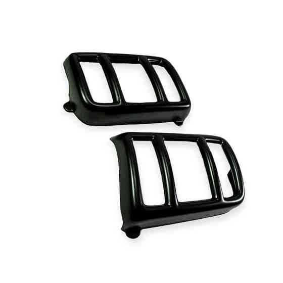 Накладки фонарей 21213 тюнинг (гладкие) задних Мукачево