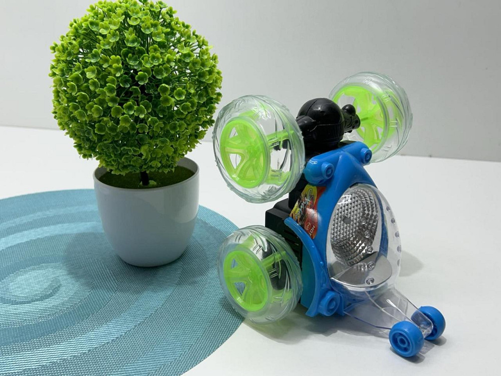 Машина Перевертень трюкова радіокерована зі світними колесами 18 см Синя (3048) Чернігів - фото 8