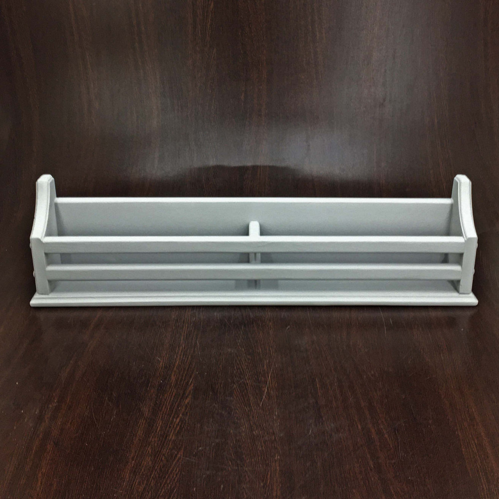 Настенная книжная полка 