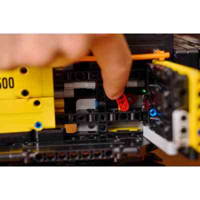 Конструктор LEGO Technic Екскаватор Volvo EC500 Hybrid (42215) Вінниця