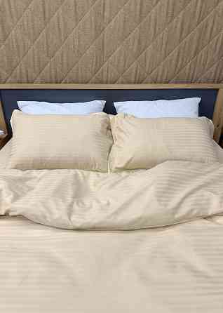 Комплект постельного белья Страйп-сатин Семейный с простыней на резинке 180х200х25, 2 пододеяльника 150х200, 2 наволочки 70х70 Кремовый (88-222) Киев