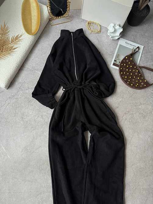 Женский теплый повседневный комбинезон из двухстороннего флиса Черный, 48/52 Одесса - изображение 1