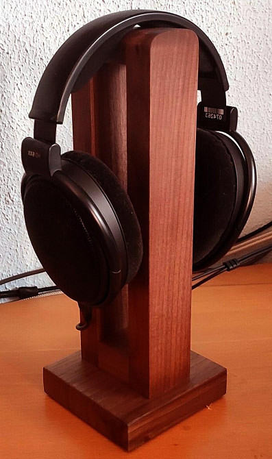 Стойка для наушников 