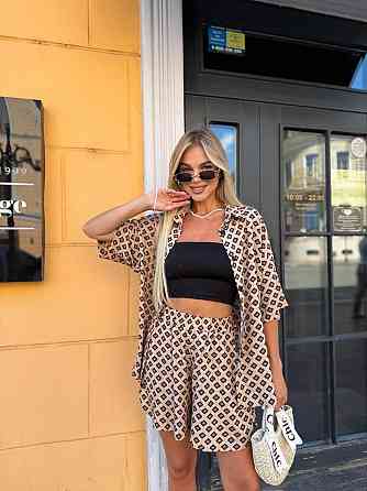 Жіночий легкий принтований костюм-двійка: сорочка та шорти турецький штапель. Бежевий, 46 Одеса