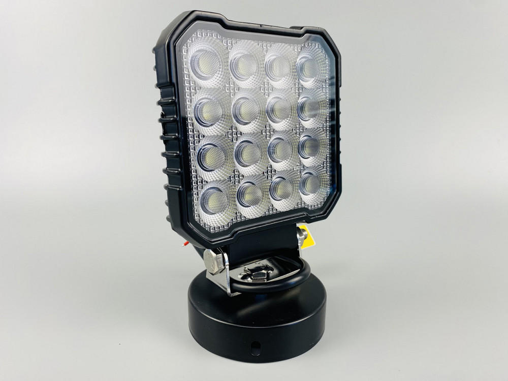 Фара квадратна (64 led діода) IP67 led chip 3030, алюмінієвий корпус, кріплення Мукачево - фото 3