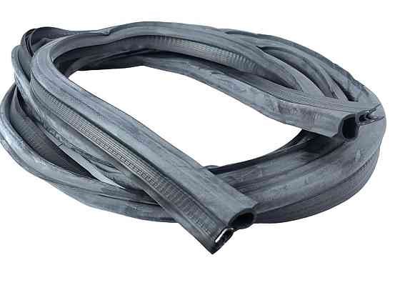 Уплотнитель 2101, 2103, 2106 (3720 мм) багажника Мукачево