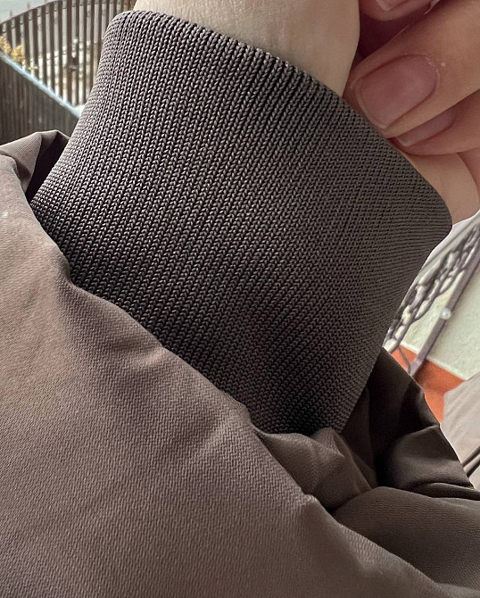 Куртка жіноча XIANG 869 накладені кишені трикотажний капюшон середня довжина коричнева, коричневий,  Одеса - фото 6