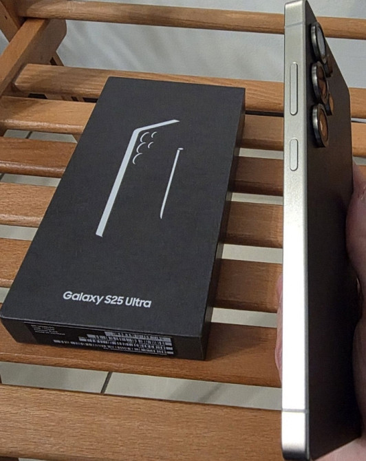 Новий на гарантії повний рік Samsung Galaxy S25 ultra 12/256 GB. Київ - фото 3
