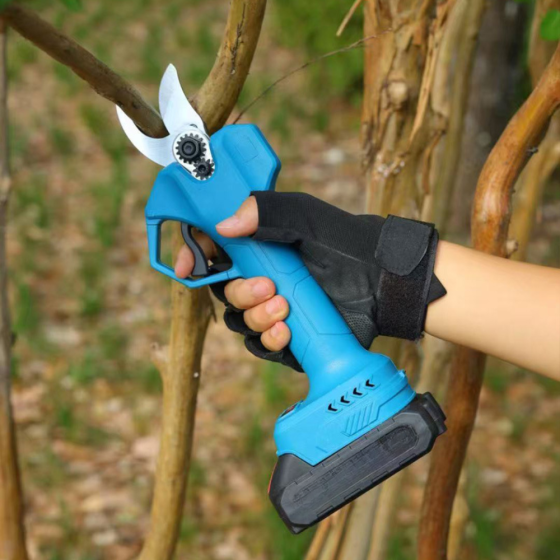 Аккумуляторный секатор садовый + 2 АКБ 48V / Электросекатор / Аккумуляторные садовые ножницы Киев