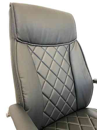 Офисное кресло руководителя Tehforward Dionis хром Anyfix Черный Киев