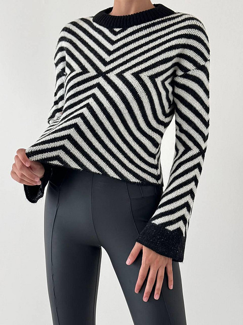 Жіночий оверсайз светр з геометричним принтом машинна вʼязка Одеса - фото 1