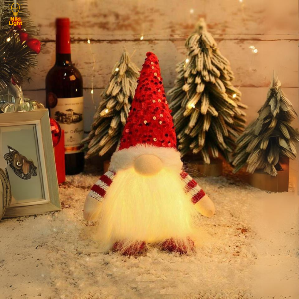 Новорічний гном з підсвіткою новорічна фігурка під ялинку висота 30см батарейки в комплекті Червоний Київ - фото 1