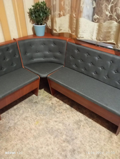 Кухонный уголок Ткань / ДСП (без стола и табуреток) Мебель Сервис - Яблоня Львов - изображение 1