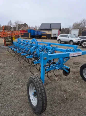 Культиватор для прополки Kum-5.6 с параллелограммным сечением Днепр