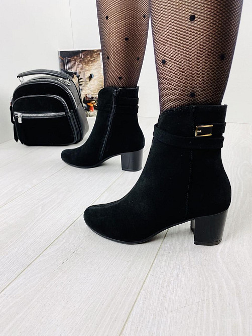 Черевики жіночі ARLETT 513 чорні (весна-осінь, замша натуральна) (1216) 38 Коломия - фото 1