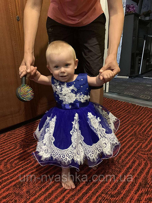 Розовое платье на годик красивые платья на годик 