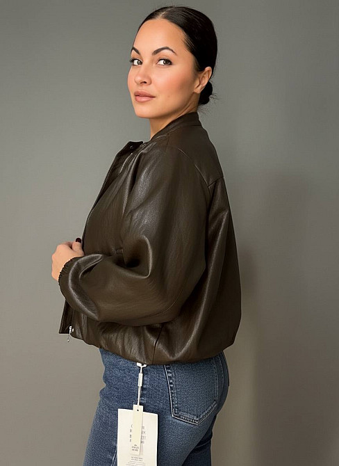 Куртка жіноча Ou Mai 3351 з екошкіри бомбер на блискавці комір-стійка оверсайз коричнева, коричневий, XL Київ - фото 6
