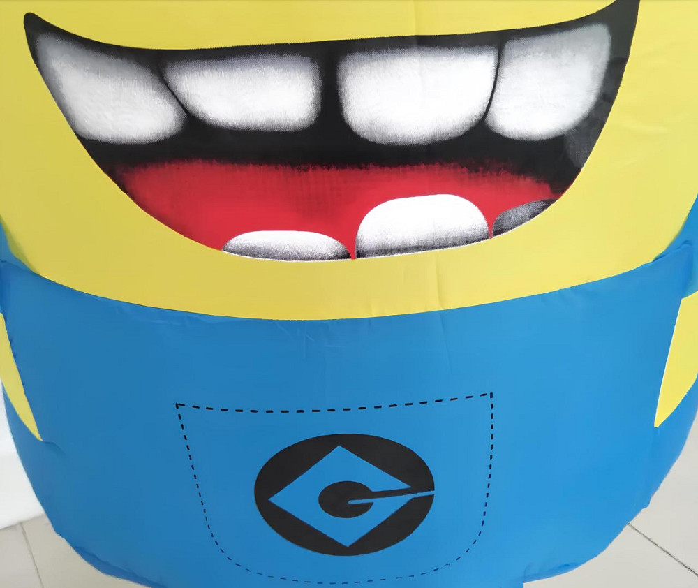 Надувной костюм Миньон двуглазый RESTEQ для взрослых — костюм на Хэллоуин, рост 150–185 см, с вентилятором Киев - изображение 3