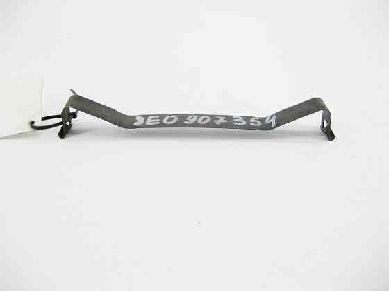 VAG  8E0907354 Фіксуюча скоба кришки корпусу блоків керування Audi A4 A6 R8 RS4 RS6 Seat Exeo Skoda Superb VW Passat Одеса