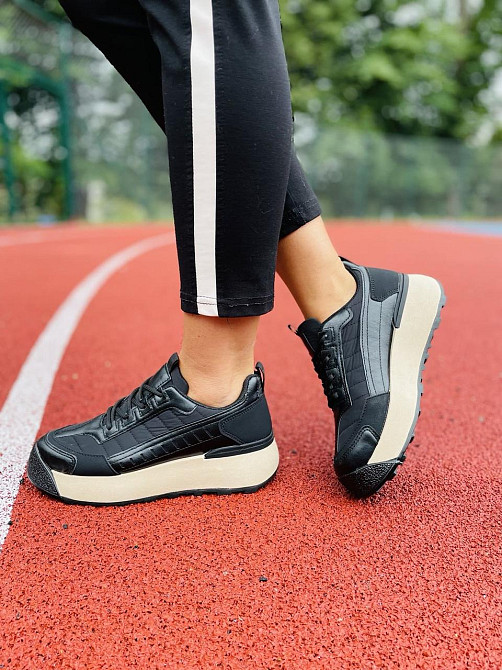 Кросівки жіночі PTPT F776 чорні (весна-осінь, еко-шкіра) (4751) 40 Коломия - фото 1