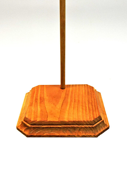 Подставка для кукол 