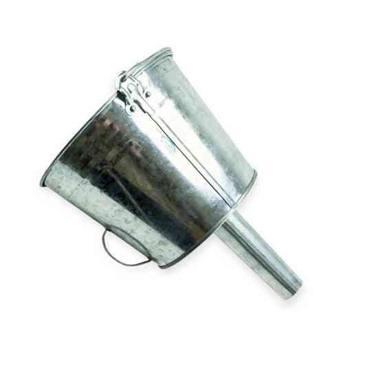 Лійка дизельного палива метал (відро 5 літрів) прямий носик для Мукачево