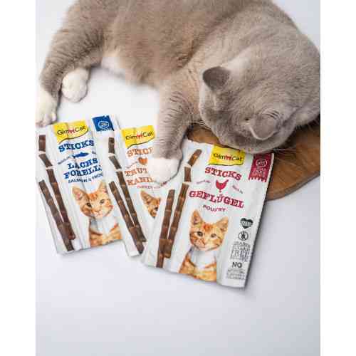 Ласощі GimCat для котів палички з лососем та фореллю 4 шт по 5 г Київ