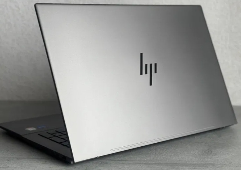 Ноутбук: HP ENVY (17.3