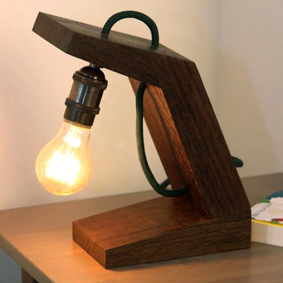 Светильник настольный 